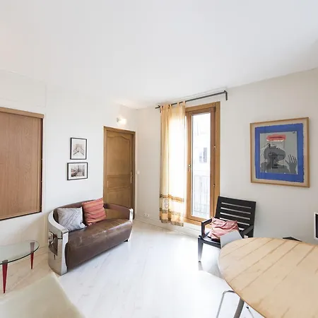Apartment Veeve - Studio In The 17th Paris