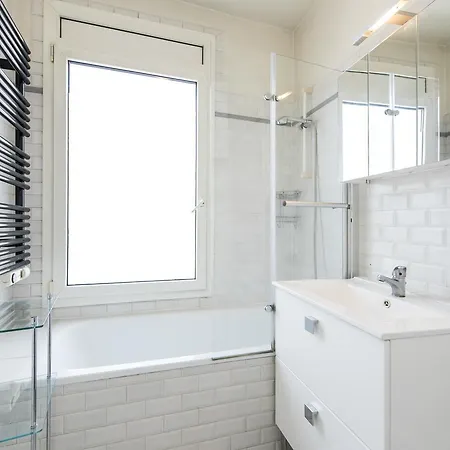 Veeve - Studio In The 17th Apartment Paris